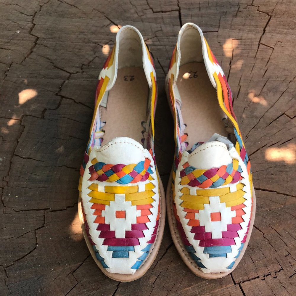 Women's Mexican Handmade Leather Huaraches - Picture 2 of 5